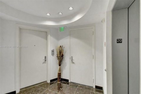 Copropriété à louer à Sunny Isles Beach, Floride: 1 chambre, 80.08 m2 № 2046298 - photo 13