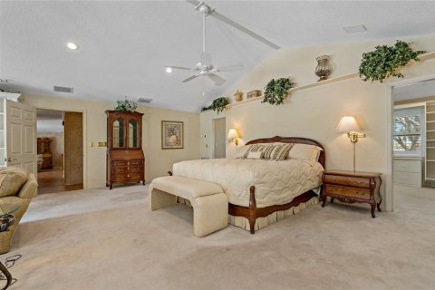 House in Clearwater, Florida 4 bedrooms, 452.71 sq.m. № 1910875 - photo 30