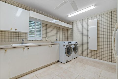 Casa en venta en Clearwater, Florida, 4 dormitorios, 452.71 m2 № 1910875 - foto 27