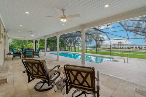 House in Clearwater, Florida 4 bedrooms, 452.71 sq.m. № 1910875 - photo 8