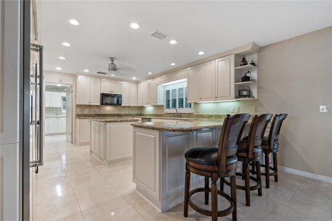 Casa en venta en Clearwater, Florida, 4 dormitorios, 452.71 m2 № 1910875 - foto 19
