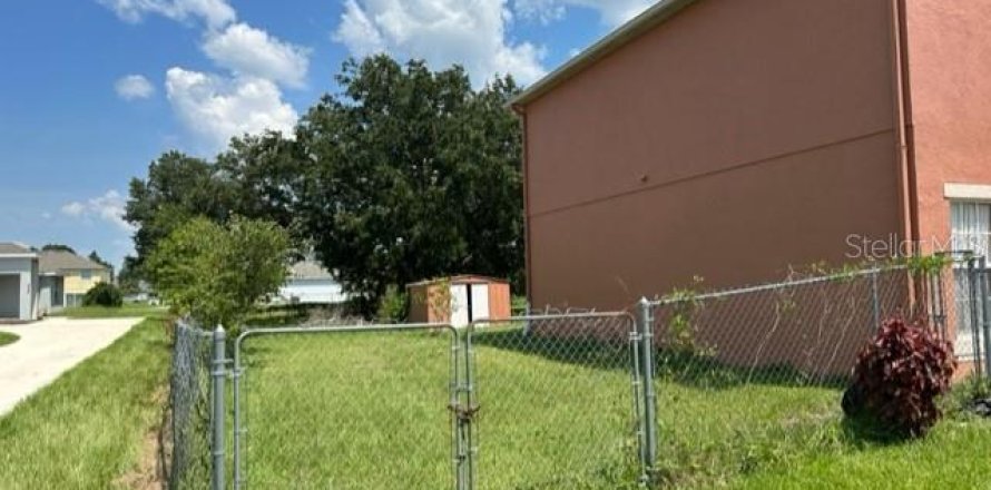 Land in Kissimmee, Florida № 1835987
