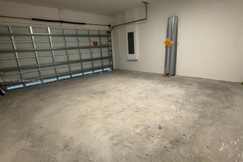 Снять в аренду виллу или дом в Майами, Флорида 4 спальни, 173.73м2, № 1944707 - фото 25