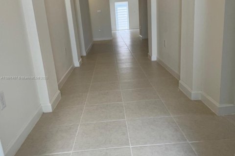 Снять в аренду виллу или дом в Майами, Флорида 4 спальни, 173.73м2, № 1944707 - фото 5