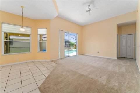 House in Davenport, Florida 4 bedrooms, 186.83 sq.m. № 1545023 - photo 24