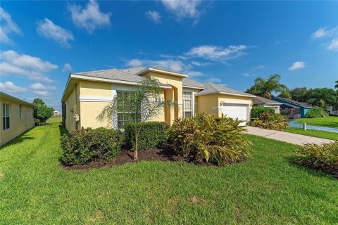 House in Davenport, Florida 4 bedrooms, 186.83 sq.m. № 1545023 - photo 6
