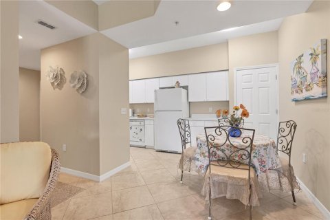 Condominio en alquiler en Sarasota, Florida, 2 dormitorios, 106.56 m2 № 1751205 - foto 6