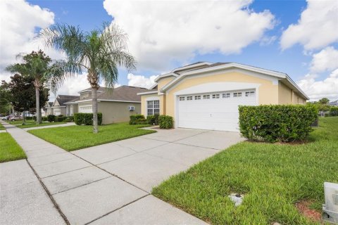 Casa en venta en Kissimmee, Florida, 4 dormitorios, 145.58 m2 № 1901045 - foto 3