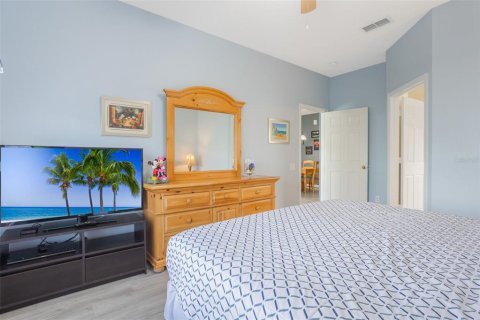 Casa en venta en Kissimmee, Florida, 4 dormitorios, 145.58 m2 № 1901045 - foto 21