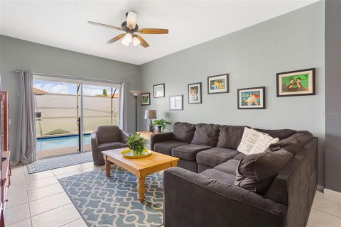 Casa en venta en Kissimmee, Florida, 4 dormitorios, 145.58 m2 № 1901045 - foto 8