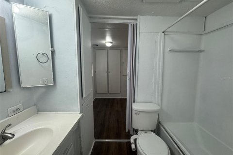 Condominio en alquiler en Apopka, Florida, 2 dormitorios, 30.47 m2 № 1585692 - foto 11