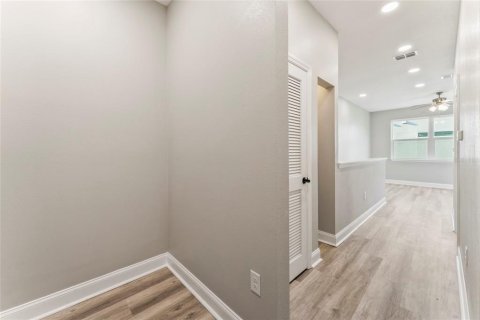 Townhouse in Tampa, Florida 3 bedrooms, 212.1 sq.m. № 1083467 - photo 24