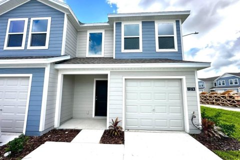 Townhouse in Davenport, Florida 3 bedrooms, 135.64 sq.m. № 2395958
