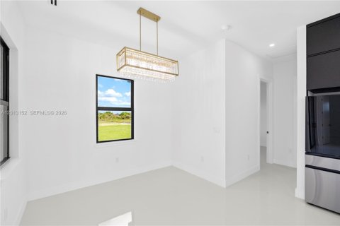 House in Lehigh Acres, Florida 4 bedrooms, 152.36 sq.m. № 2076129 - photo 18
