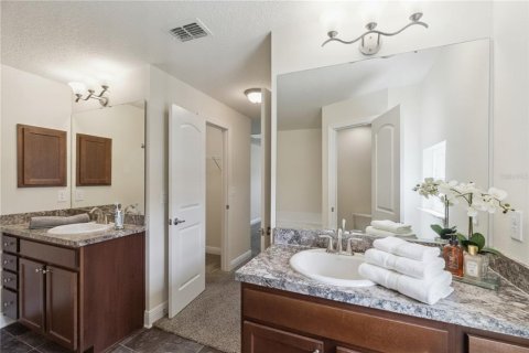 Casa en venta en Kissimmee, Florida, 3 dormitorios, 189.06 m2 № 2195929 - foto 15