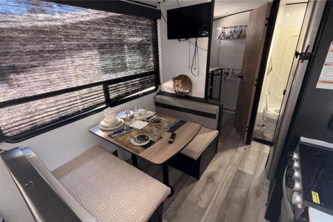 Immobilier commercial à louer à Cutler Bay, Floride: 1 chambre, 37.16 m2 № 1997350 - photo 3