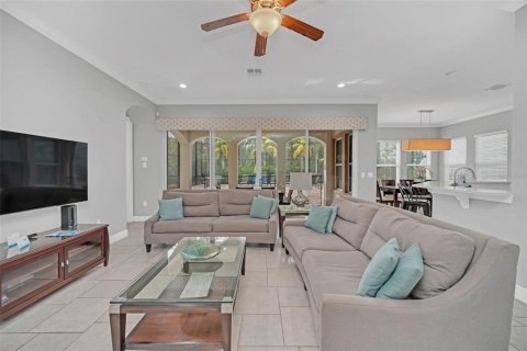 Casa en venta en Four Corners, Florida, 5 dormitorios, 380.9 m2 № 1547585 - foto 13