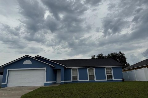House in Winter Haven, Florida 4 bedrooms, 170.29 sq.m. № 2351790