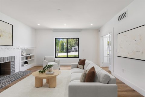 Купить виллу или дом в Саут-Майами, Флорида 4 спальни, 224.27м2, № 2042479 - фото 5