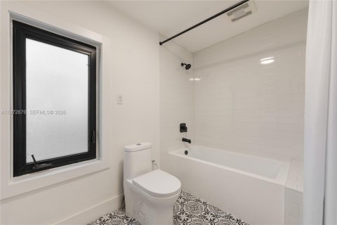 Купить виллу или дом в Саут-Майами, Флорида 4 спальни, 224.27м2, № 2042479 - фото 18