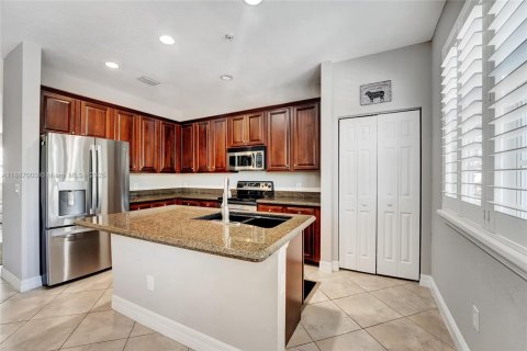 Townhouse in Delray Beach, Florida 3 bedrooms, 182.27 sq.m. № 1944268 - photo 14