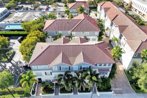 Townhouse in Delray Beach, Florida 3 bedrooms, 182.27 sq.m. № 1944268 - photo 4