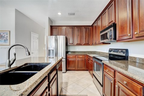 Townhouse in Delray Beach, Florida 3 bedrooms, 182.27 sq.m. № 1944268 - photo 11