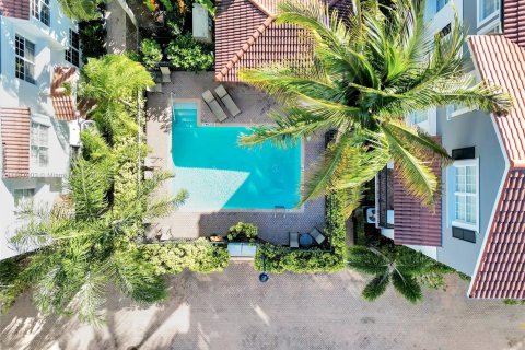 Townhouse in Delray Beach, Florida 3 bedrooms, 182.27 sq.m. № 1944268 - photo 1