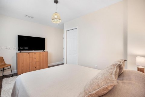 Снять в аренду виллу или дом в Майами, Флорида 4 спальни, 139.35м2, № 2051378 - фото 22