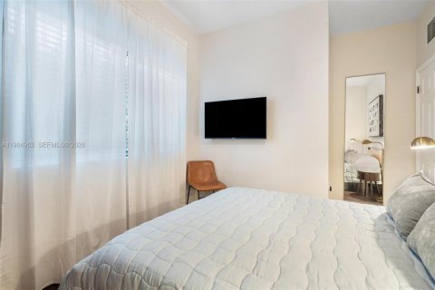 Снять в аренду виллу или дом в Майами, Флорида 4 спальни, 139.35м2, № 2051378 - фото 21