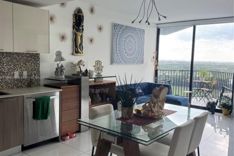 Купить кондоминиум в Дорал, Флорида 1 спальня, 72.19м2, № 1983397 - фото 8