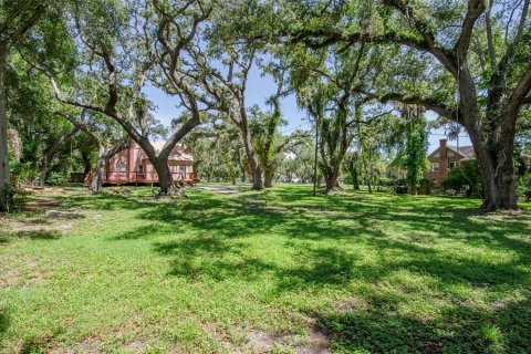 House in Saint Petersburg, Florida 3 bedrooms, 154.03 sq.m. № 2347280 - photo 12
