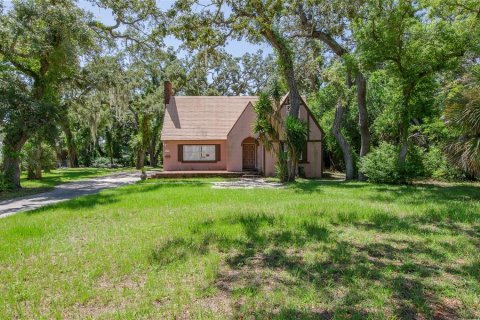 House in Saint Petersburg, Florida 3 bedrooms, 154.03 sq.m. № 2347280
