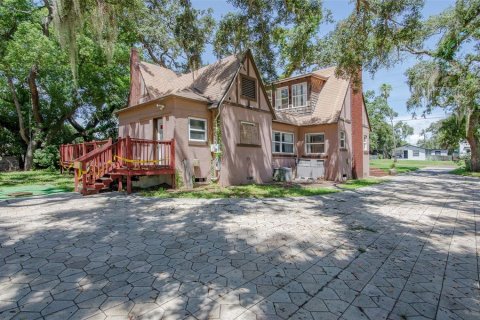 House in Saint Petersburg, Florida 3 bedrooms, 154.03 sq.m. № 2347280 - photo 6