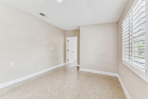 Villa ou maison à louer à Saint Petersburg, Floride: 4 chambres, 188.22 m2 № 1918155 - photo 16