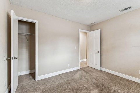 Villa ou maison à louer à Saint Petersburg, Floride: 4 chambres, 188.22 m2 № 1918155 - photo 29