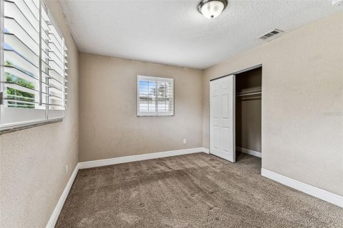 Villa ou maison à louer à Saint Petersburg, Floride: 4 chambres, 188.22 m2 № 1918155 - photo 30