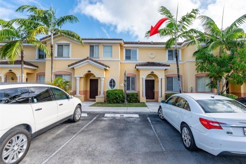 Купить таунхаус в Хомстед, Флорида 3 спальни, 120.96м2, № 1958966 - фото 8