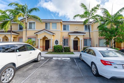 Купить таунхаус в Хомстед, Флорида 3 спальни, 120.96м2, № 1958966 - фото 9