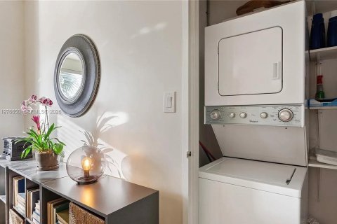 Apartment in Miami Beach, Florida 71.53 sq.m. № 2040982 - photo 3