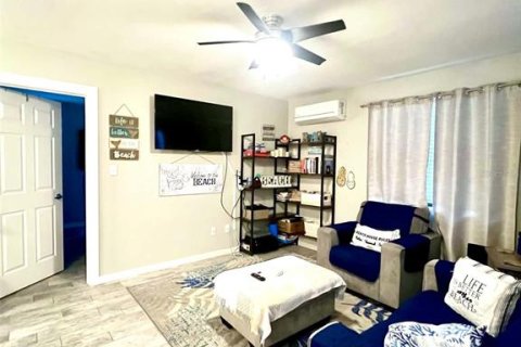 Duplex à vendre à Saint Pete Beach, Floride: 2 chambres, 93.65 m2 № 2234700 - photo 3