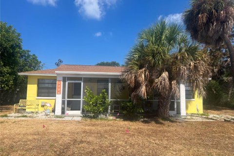 Duplex in Saint Pete Beach, Florida 2 bedrooms, 93.65 sq.m. № 2234700