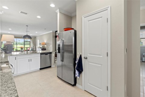 Condo in Bradenton, Florida, 2 bedrooms  № 1194984 - photo 16