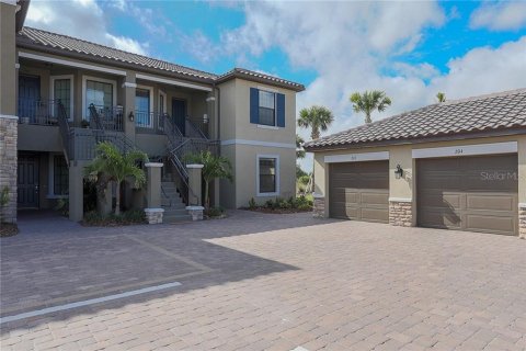 Condo in Bradenton, Florida, 2 bedrooms  № 1194984 - photo 1