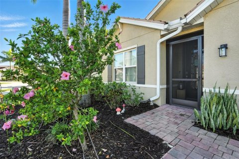 Villa ou maison à vendre à Fort Myers, Floride: 4 chambres, 169.83 m2 № 1795128 - photo 4