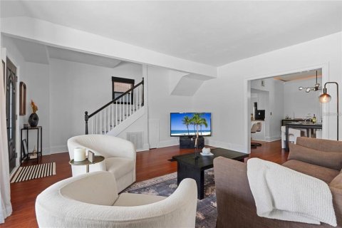 Villa ou maison à louer à Bradenton, Floride: 4 chambres, 178.93 m2 № 1912359 - photo 4