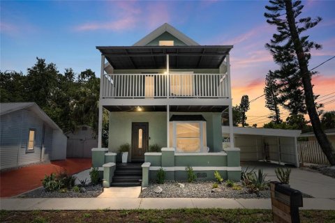 Villa ou maison à louer à Bradenton, Floride: 4 chambres, 178.93 m2 № 1912359 - photo 1