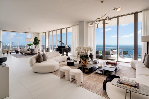 Купить кондоминиум в Майами, Флорида 5 спален, 614.18м2, № 1942176 - фото 8