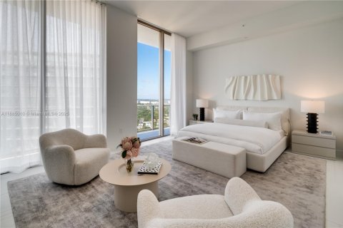 Купить кондоминиум в Майами, Флорида 5 спален, 614.18м2, № 1942176 - фото 25