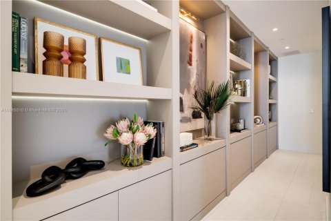 Купить кондоминиум в Майами, Флорида 5 спален, 614.18м2, № 1942176 - фото 22